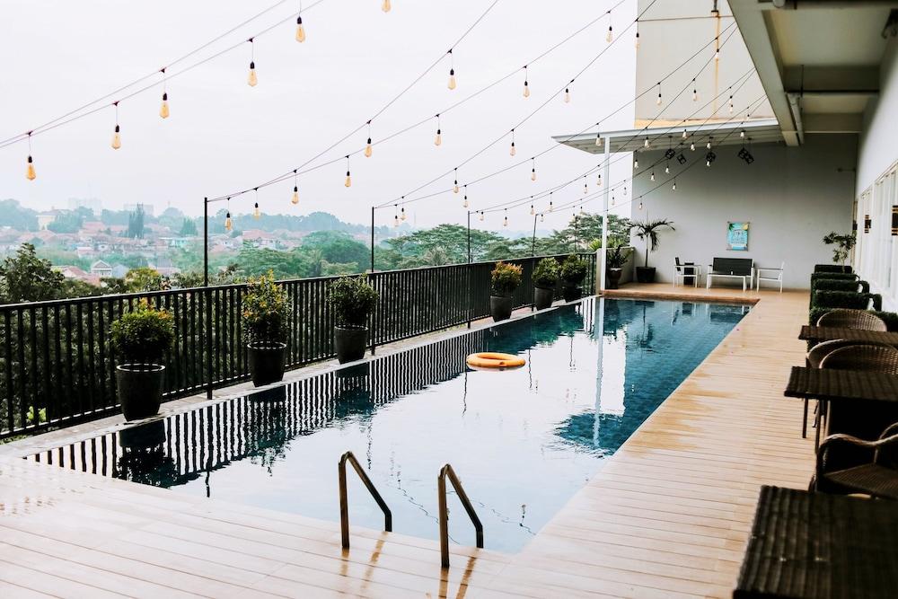 Padjadjaran Hotel Bogor Exterior photo