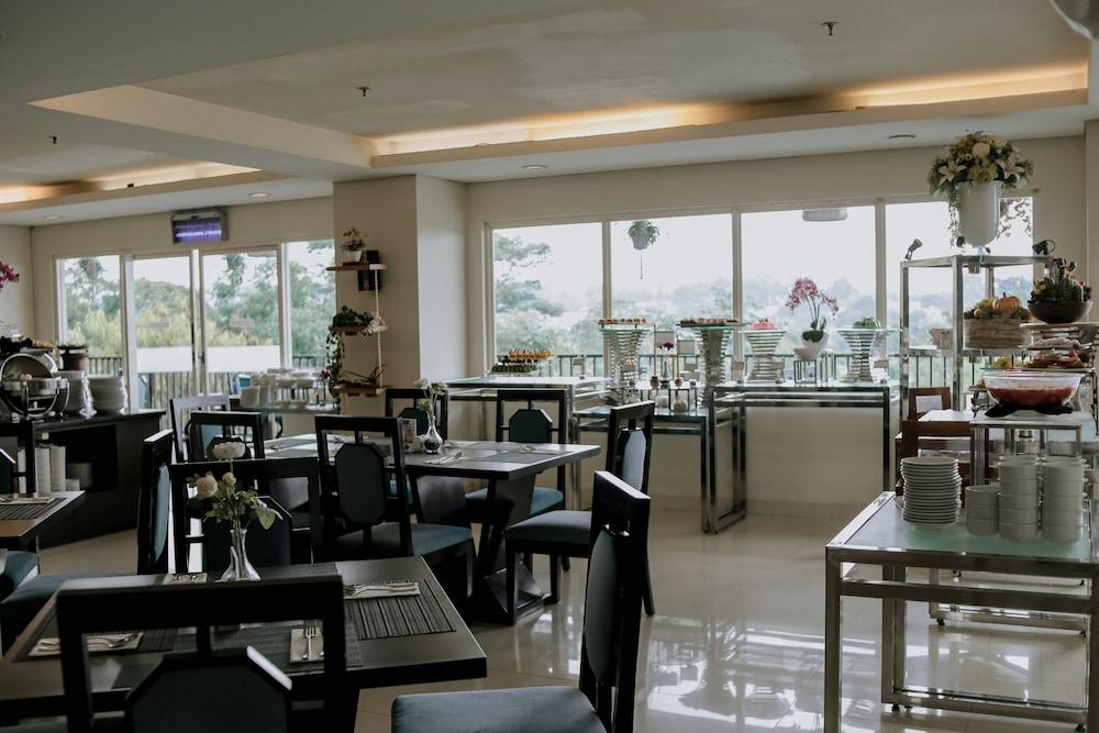 Padjadjaran Hotel Bogor Exterior photo