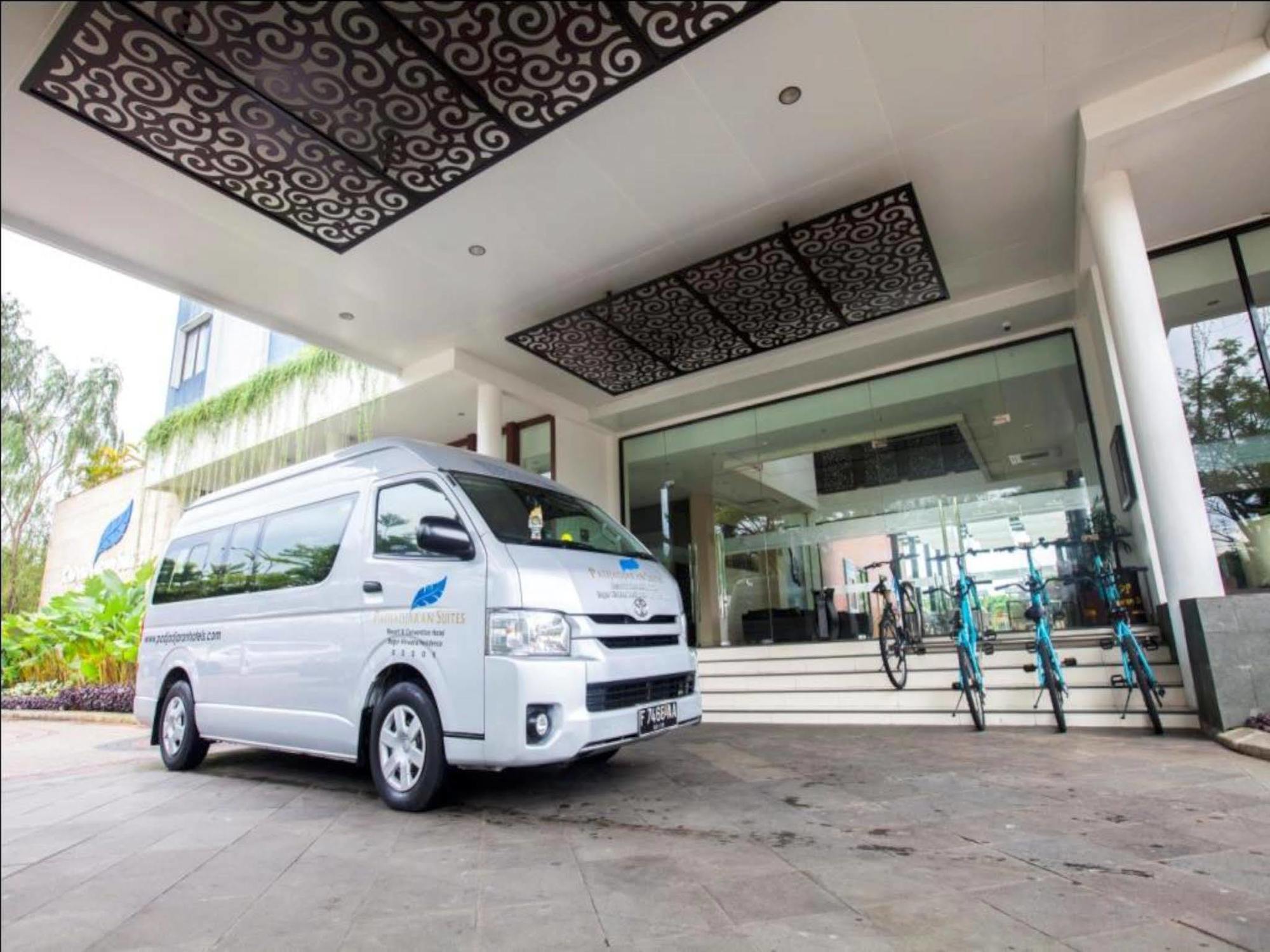 Padjadjaran Hotel Bogor Exterior photo