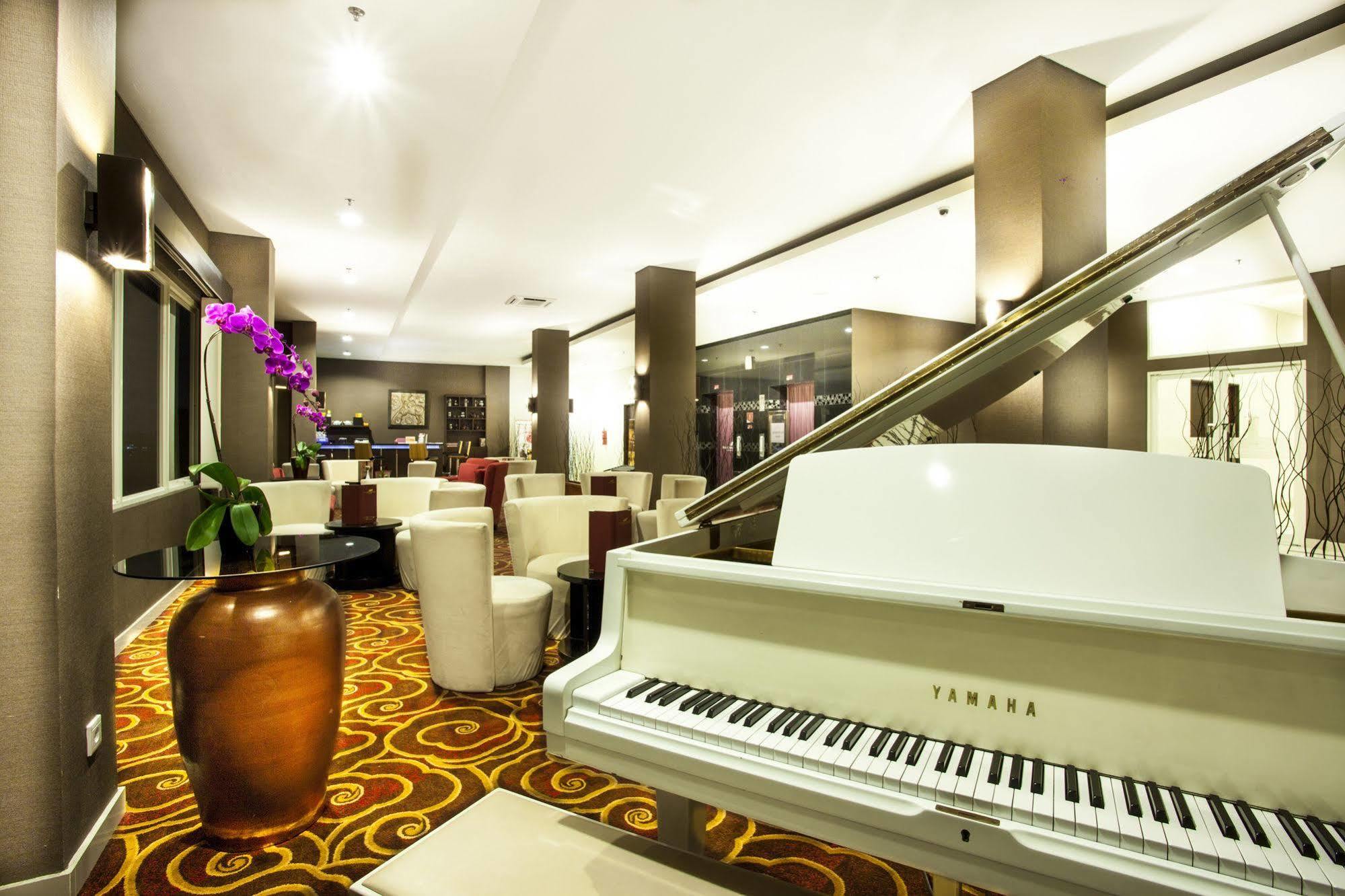 Padjadjaran Hotel Bogor Exterior photo